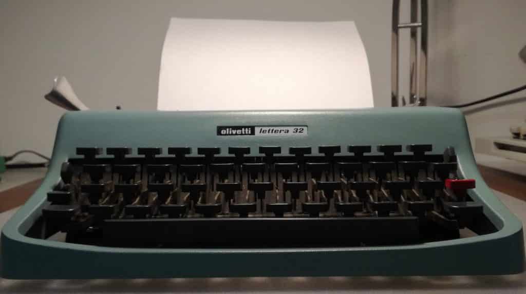 olivetti lettera 32